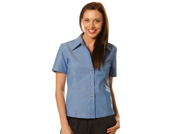 Wrinkle Free Short Sleeve Chambray Shirt